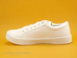 Levi's Levis MALIBU 2-0 Brilliant White - Sneakers Basses Blanches Femme 9 Levi's Levis MALIBU 2-0 Brilliant White - Sneakers Basses Blanches Femme -Magasin De Chaussures cd24607c73b9e66c561f35ea11d5d5ef img 1560.jpg 173472