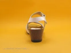 Xapatan 8067 Blanc - Sandale Compensee -Magasin De Chaussures cd24607c73b9e66c561f35ea11d5d5ef img 1815.jpg 119573