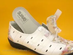 Suave LONDON 8017PT Spring White - Chaussure à Scratches Blanche Et Fleurie -Magasin De Chaussures cd24607c73b9e66c561f35ea11d5d5ef img 4238.jpg 176659